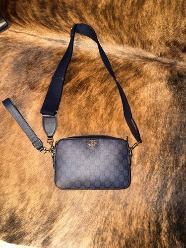 Gucci supreme crossbody - gucci,