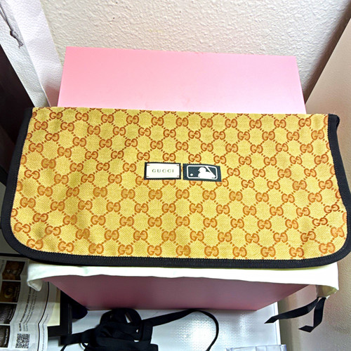 Gucci mlb pouch canvas - gucci,